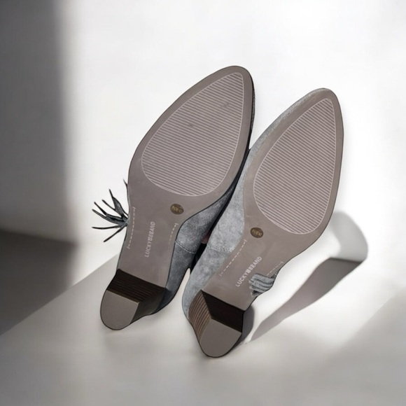 🌻NEW w/box Lucky Brand Zakina Storm Oiled Gray Fringe Detailed Booties Size 9.5 - Picture 6 of 11